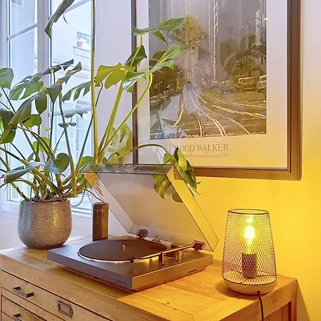 Spacious Oberkampf Near Bastille Apartment *