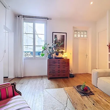 Spacious Oberkampf Near Bastille Apartment Paris