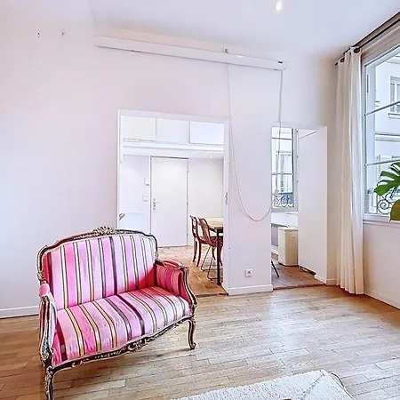 Spacious Oberkampf Near Bastille * Paris
