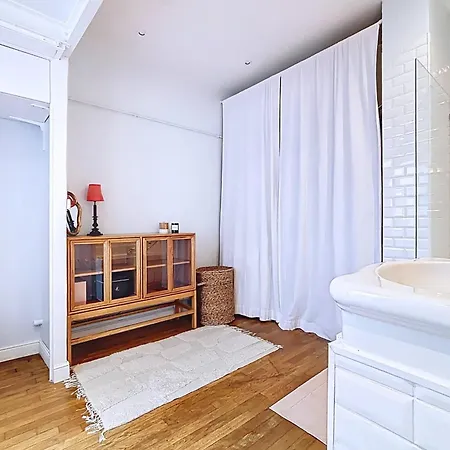 Spacious Oberkampf Near Bastille