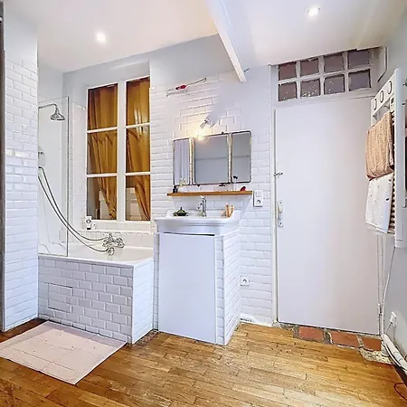 Apartment Spacious Oberkampf Near Bastille