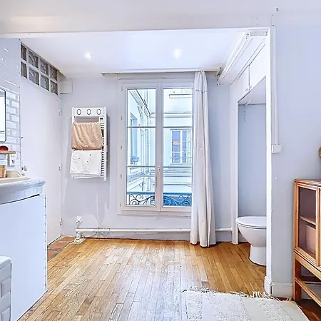 Apartment Spacious Oberkampf Near Bastille Paris